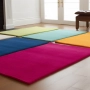Dlaczego warto wykończyć podłogę wykładziną dywanową